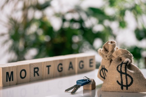 The Pros and Cons of Variable Rate Mortgages